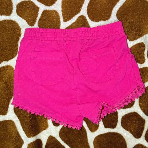 b tween Girls Hot Pink Pull-On Shorts with Crochet Trim Size 5 - Picture 2 of 4